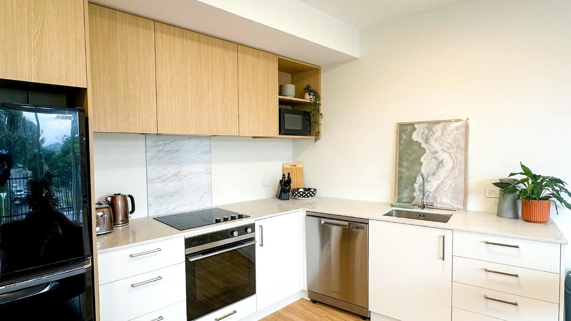 Modern 3Bdr 2Bath Apartment Beach Golf Shops Relax Paraparaumu New Zealand